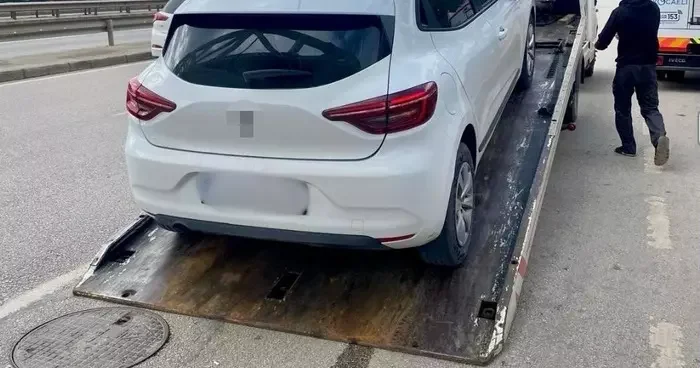 Kocaeli’de korsan taşımacılık yapan sürücüye ceza kesildi