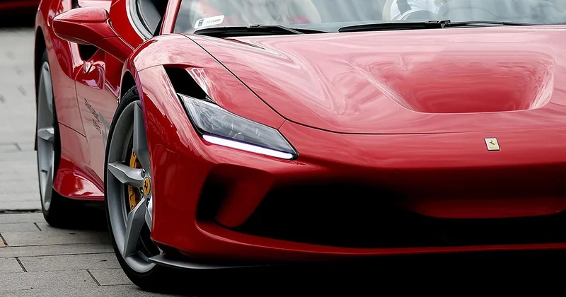 Maliye harekete geçti: T plakalı Ferrariler mercek altında
