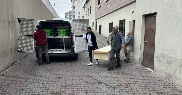 12 yaşındaki üvey oğlu tarafından bıçaklanan baba öldü (2) Kayseri Haberleri