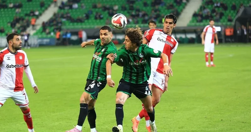 Sakaryaspor Sivasspor maçında kural ihlali: TFF ye başvuracaklar Sözcü Gazetesi