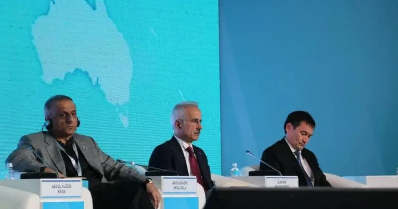 İstanbul a yeni dev demiryolu hattı! Bakan duyurdu!
