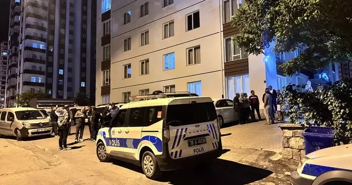 Yer: Kayseri! 12 yaşındaki çocuk, üvey babasını bıçakladı