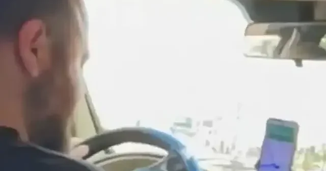 Taksiciler çağırdıkları TAG sürücüsünün gasp ederek tehdit ettiler: Kıralım mı kafanı gözünü? VİDEO İZLE