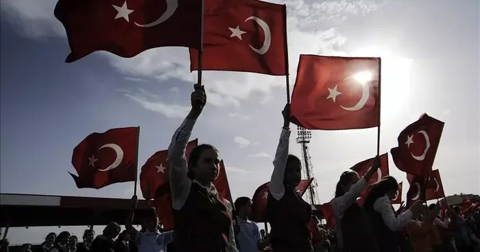 28 Ekim yarım gün mü? Cumhuriyet Bayramı tatili ve detaylar