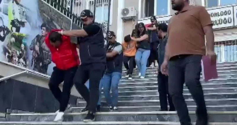 Esenyurt ta korkunç olay: Başına silah dayayarak zorla senet imzalattılar