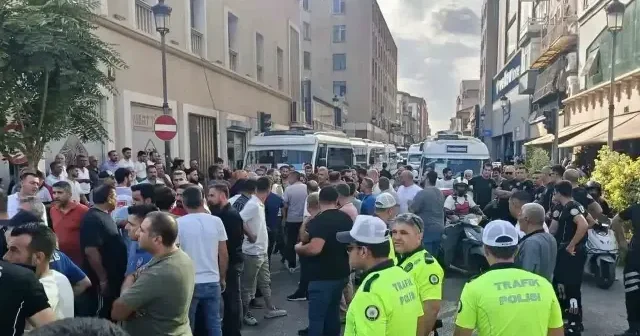 Adana’da dolmuş şoförlerinin eylemi 3 saat sonra bitti: Trafik ulaşıma açıldı Hayat Haberleri