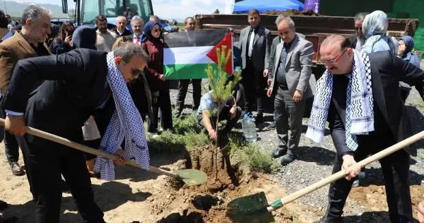 Erzurum haberleri Ev sahibi Atatürk Üniversitesi: Gazze Hatıra Ormanı için fidanlar ilk toprakla buluştu 31 Mayıs 2025