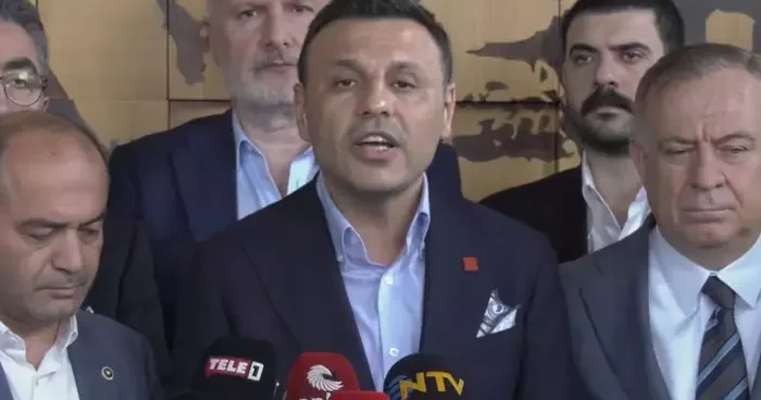 CHP’den operasyonlara çok sert tepki! Özgür Çelik ‘operasyonun amacı’ diyerek gündem yaratacak iddialarda bulundu: “İftira at kurtul düzeni”