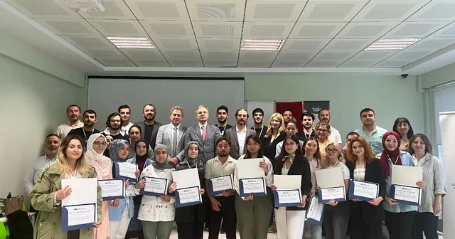 Samsun da üniversite öğrencilerine yönelik İstatistik Veri Kampı tamamlandı Samsun Haberleri