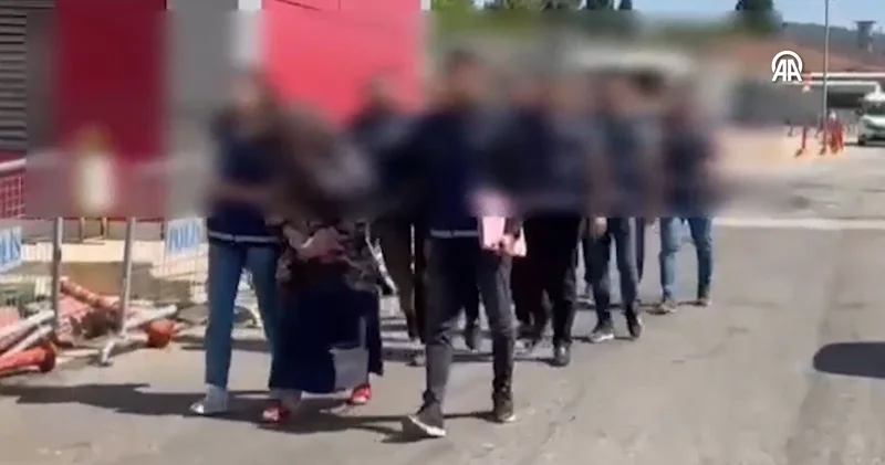 Dehşete düşüren cinayet: 25 yaşındaki kızını boğarak öldürdü