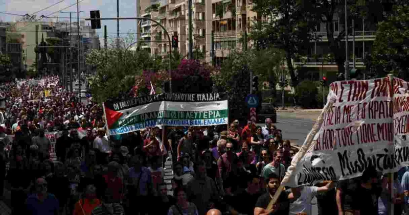 Yunanistan da binlerce kişi Filistin e destek için yürüdü