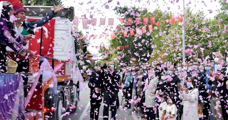 Isparta da Gül Festivali: Yurttaşlar etkinlikten etkinliğe koştu