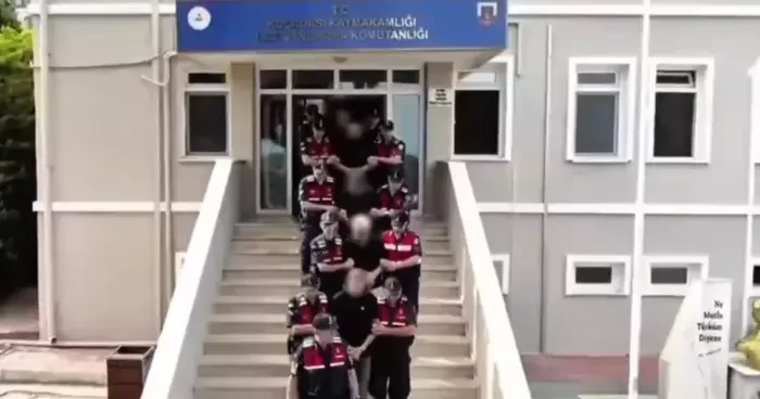 Bakan Yerlikaya duyurdu! Hesaplarında 1,1 milyar TL işlem hacmi bulunan organize suç örgütüne operasyon