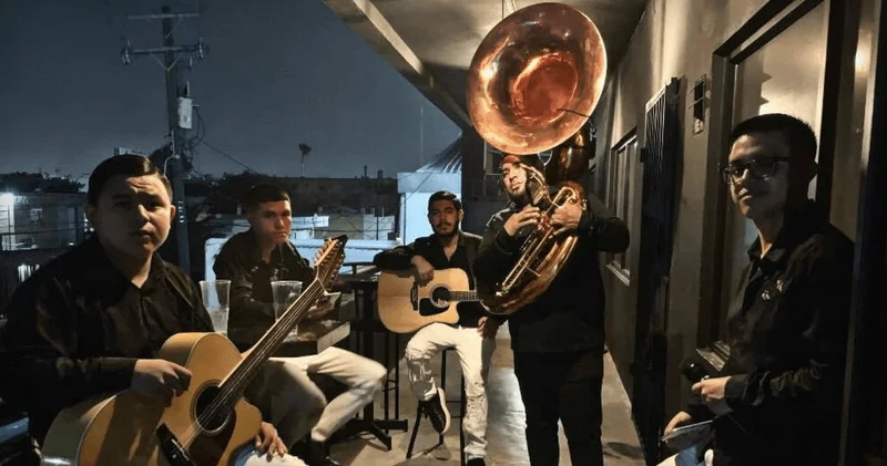 Kayıp müzisyenler ormanda ölü bulundu: Cesetlerini bile yakmışlar!
