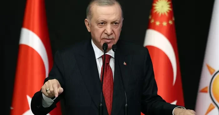 AK Parti kulislerinde konuşulan formül! Erdoğan yeniden aday olacak mı? İşte ihtimaller…