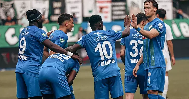 Çaykur Rizespor evinde 5 golle kazandı! Hatayspor dan Süper Lig e yenilgiyle veda