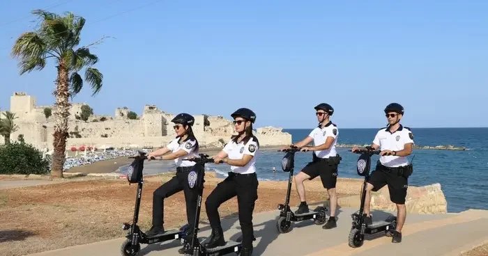 Mersin deki Kızkalesi nde yaz sezonunda polisler elektrikli skuterle görev yapacak