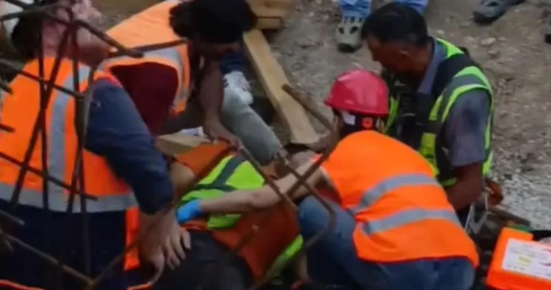 Kalıbın yan yatması sonucu 2 inşaat işçisi yaralandı