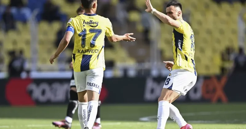 Fenerbahçe ligin son maçında geriden gelip kazandı