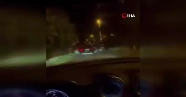 Ataşehir de bir sürücünün arabalara vura vura kaçtığı anlar kamerada