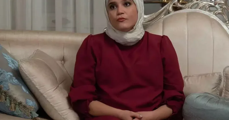 Feyza Civelek, müstehcen partilerle tanınan Ferhat Günay la birlikte görüntülendi