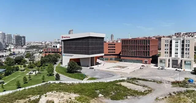 ‘Üniversitemiz, özgün akademik yapısı ve gelişime açık vizyonuyla dikkat çekiyor’