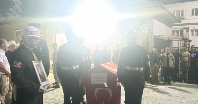 MSB: Edirne de askeri araç kazasında 1 silah arkadaşımız şehit oldu (3) Edirne Haberleri