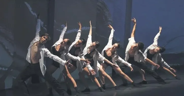 İLKER GEZİCİ Genç dansçılar yeteneklerini sergiledi