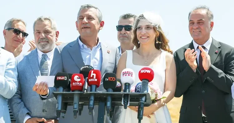 Komisyona 10 CHP’li