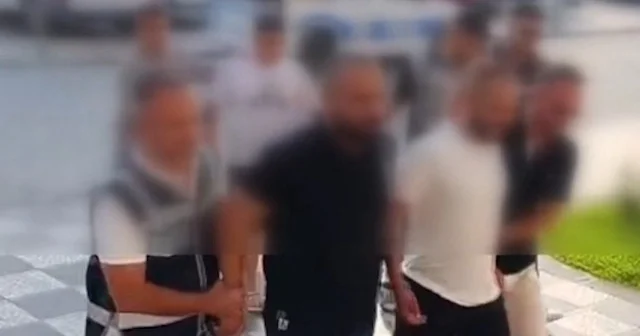Aynı dairede saklanan 4 hükümlü yakalandı VİDEO İZLE