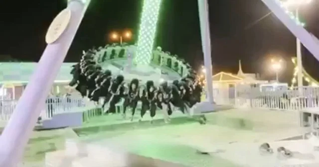Suudi Arabistan da dehşet anları kamerada: Çocukların bindiği eğlence oyuncağı ortadan ikiye ayrıldı VİDEO İZLE