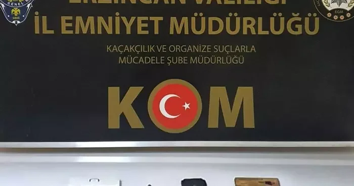Ehliyet sınavında kopya düzeneği ele geçirildi