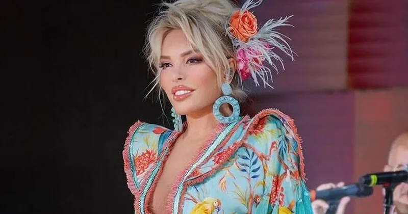Yıllar sanki bir tek ona işlemiyor... Ajda Pekkan ı görenler Barbie gibi diyor Sözcü Gazetesi