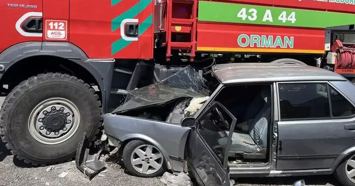 Orman arazözü ile otomobil kavşakta çarpıştı! 1 kişi yaralandı
