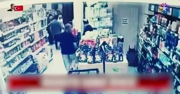Markette üstü kirlenen damadın gözü döndü ortalığı yıktı geçti