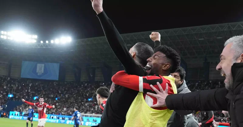 Tam 13 kupası var: Fenerbahçe dünyaca ünlü teknik direktörü istiyor