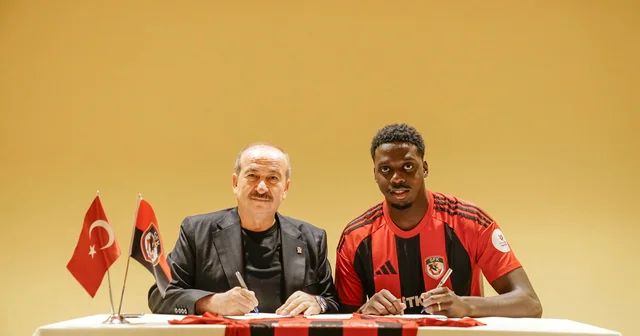 Gaziantep FK, Muhammed Bayo yu renklerine bağladı Gaziantep Haberleri