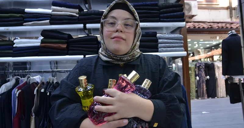 Bedestenin gülü Merve neşesiyle herkesin sevgilisi oldu