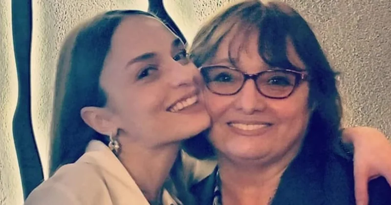 Nilperi Şahinkaya nın anne acısı Magazin haberleri