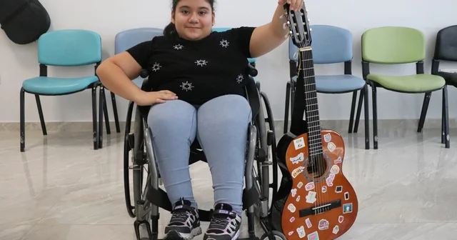 11 yılda 12 ameliyat ve 10 yara tedavisi olan Zeynep, müzikle hayata tutundu Kayseri Haberleri