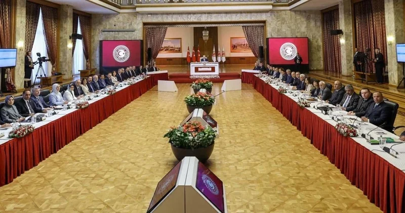 Süreç komisyonuna ara verildi