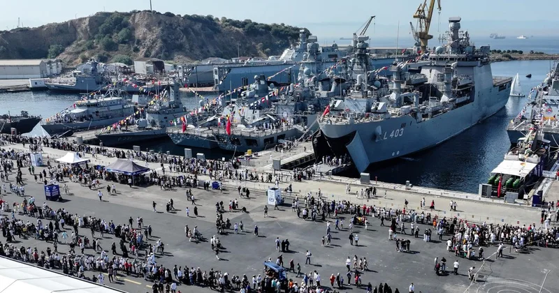 Mavi vatanın vurucu güçleri TEKNOFEST te omuz omuza