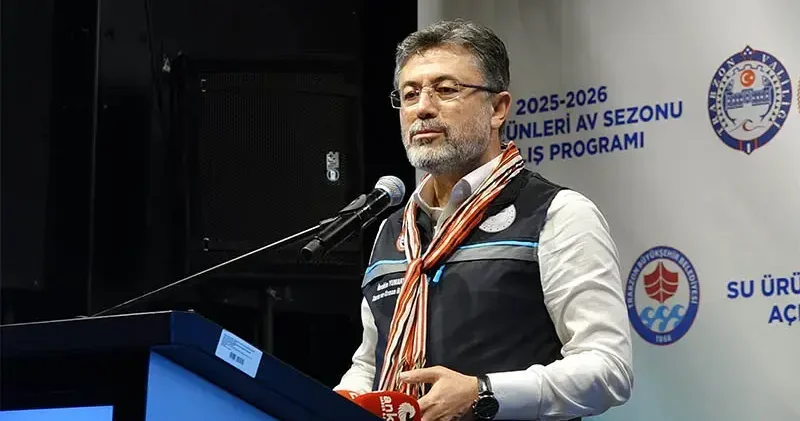 Bakan Yumaklı: Müsilajdan olumsuz etkilenen balıkçılarımıza destek sağlayacağız