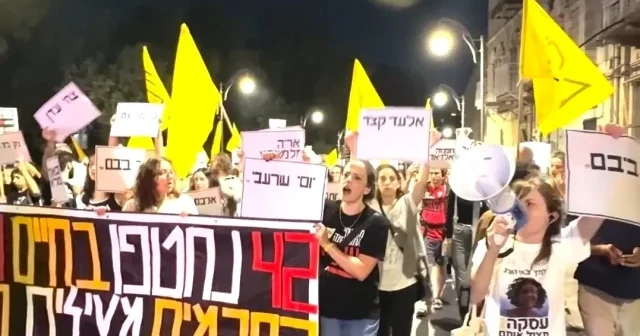 İsrailliler Netanyahu hükümetini protesto etti VİDEO İZLE