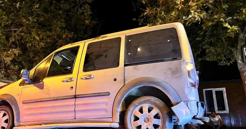 Anne ve babasını darbedip 1 kişiyi rehin alan zanlı yakalandı