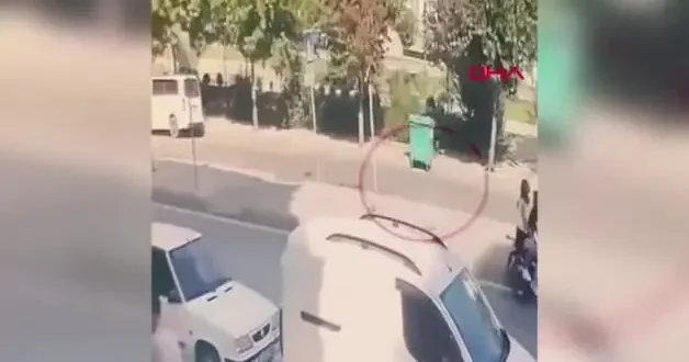 19 yaşındaki gence sokak ortasında kurşun yağdırdılar! İşte o anlar