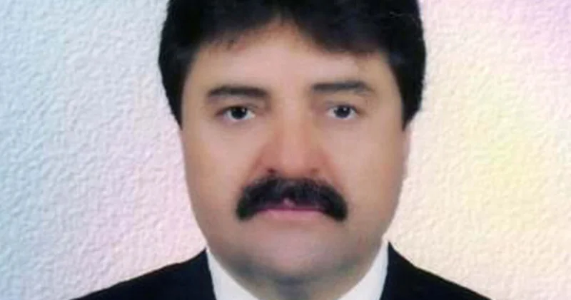 Merdivenin altına saklanıp öldürdü Son dakika haberleri