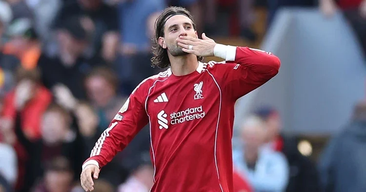 Liverpool, Arsenal’i tek golle geçti!