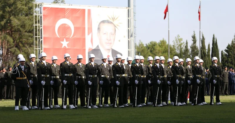 Kara Astsubay Meslek Yüksekokulunda mezuniyet heyecanı