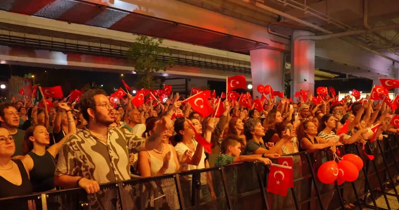 Terminal Kadıköy’de 30 Ağustos coşkusu